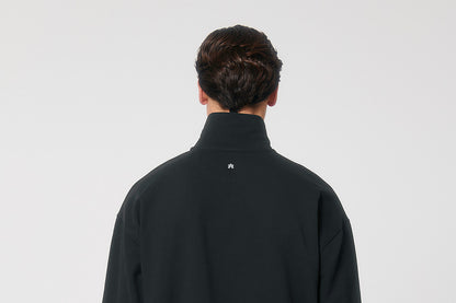 QUARTER ZIP
